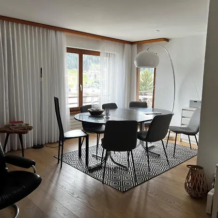2.5 Zimmer Davos Platz Apartment Bolgen